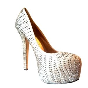 Chase & Chloe Platform